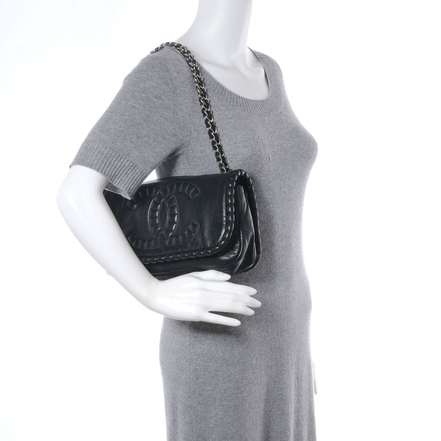 Chanel Calfskin On the Bund Medium Flap Black 2 of 8