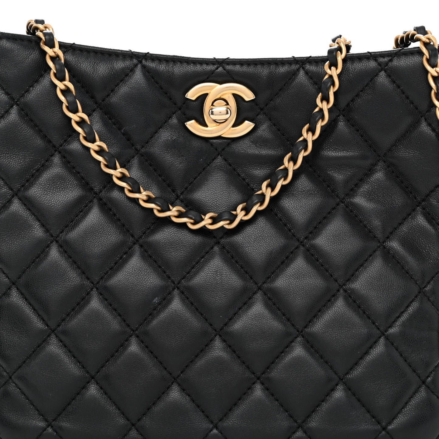 Lambskin Quilted Small Pearl Crush Hobo Black