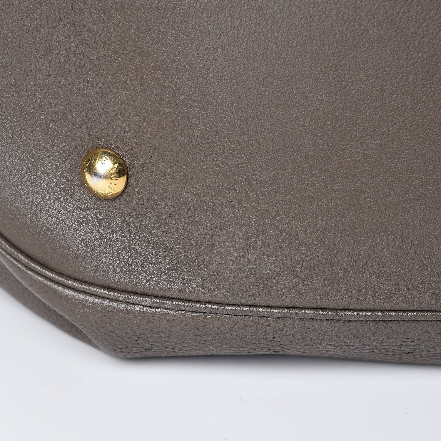 Louis Vuitton Mahina L Elephant Gris 12 of 13