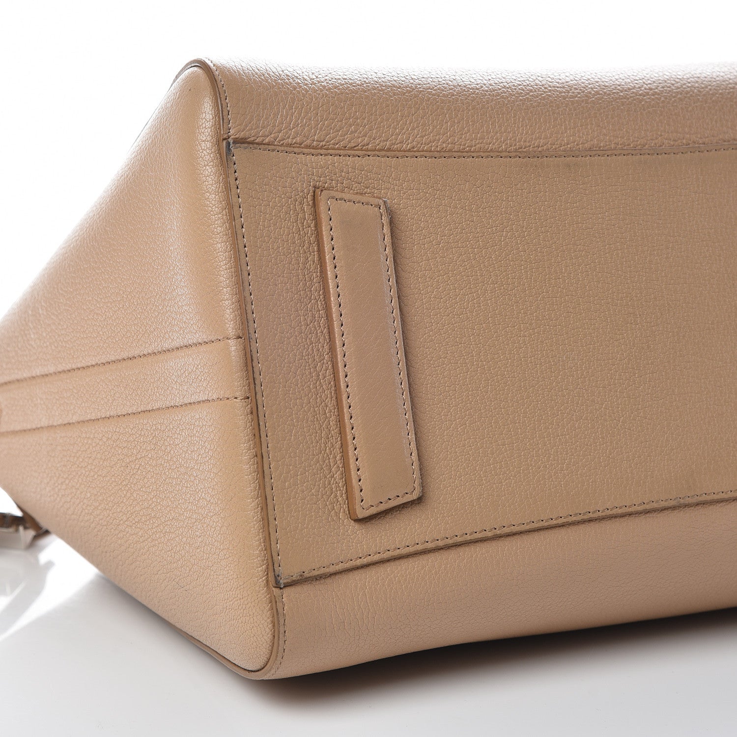 Givenchy Sugar Goatskin Medium Antigona Nude 5 of 21