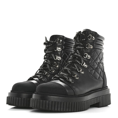 Chanel Calfskin Grosgrain Quilted Lace Up Boots 35.5 Black Grey 4 of 9