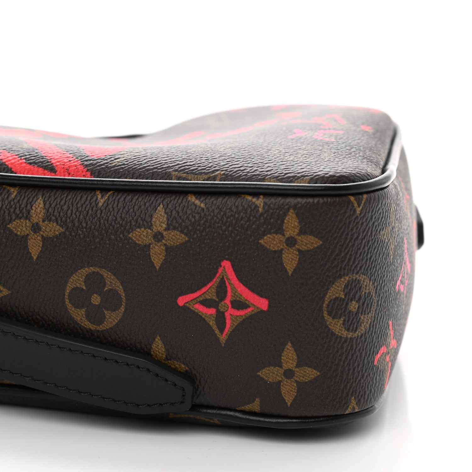 Louis Vuitton Monogram Fall In Love Sac Coeur 8 of 10