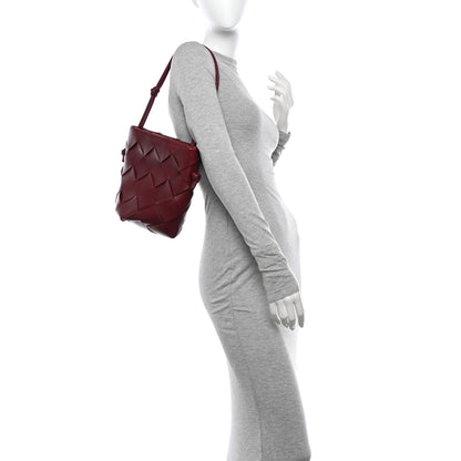 Bottega Veneta Nappa Maxi Intrecciato Clasp Bucket Bag Bordeaux 2 of 9