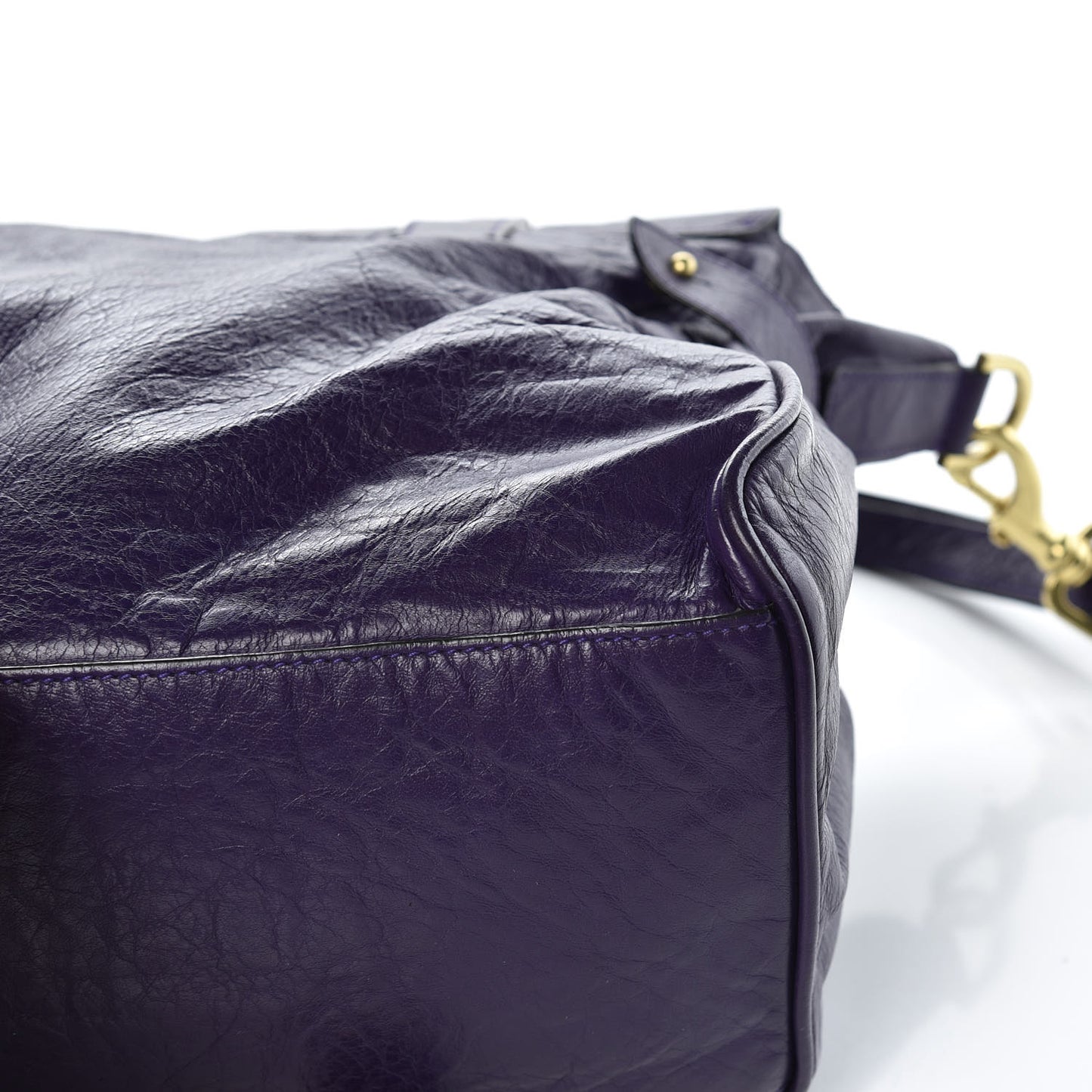 Soft Buffalo Oversized Alexa Grape