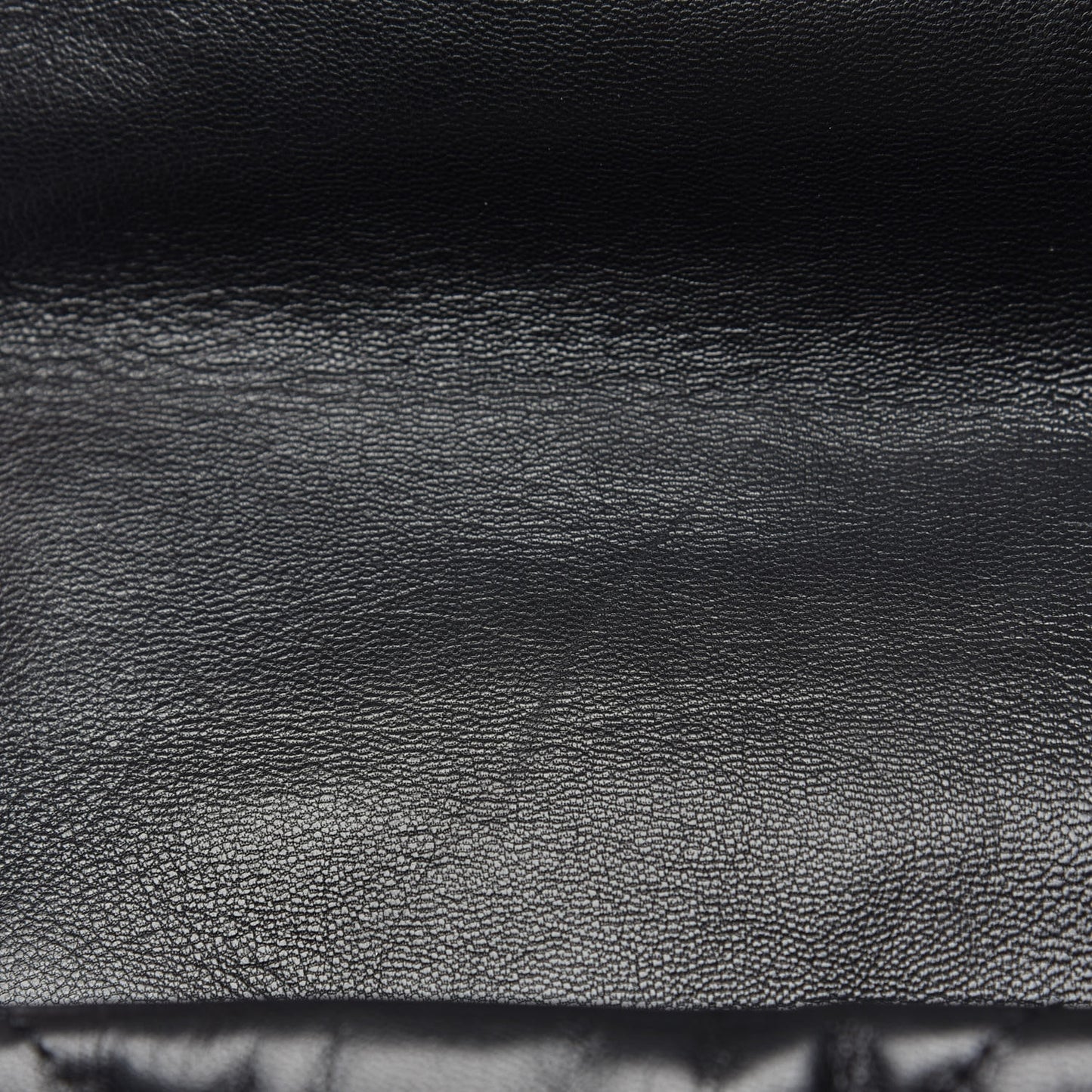 Goatskin Quilted Large 19 Flap Black