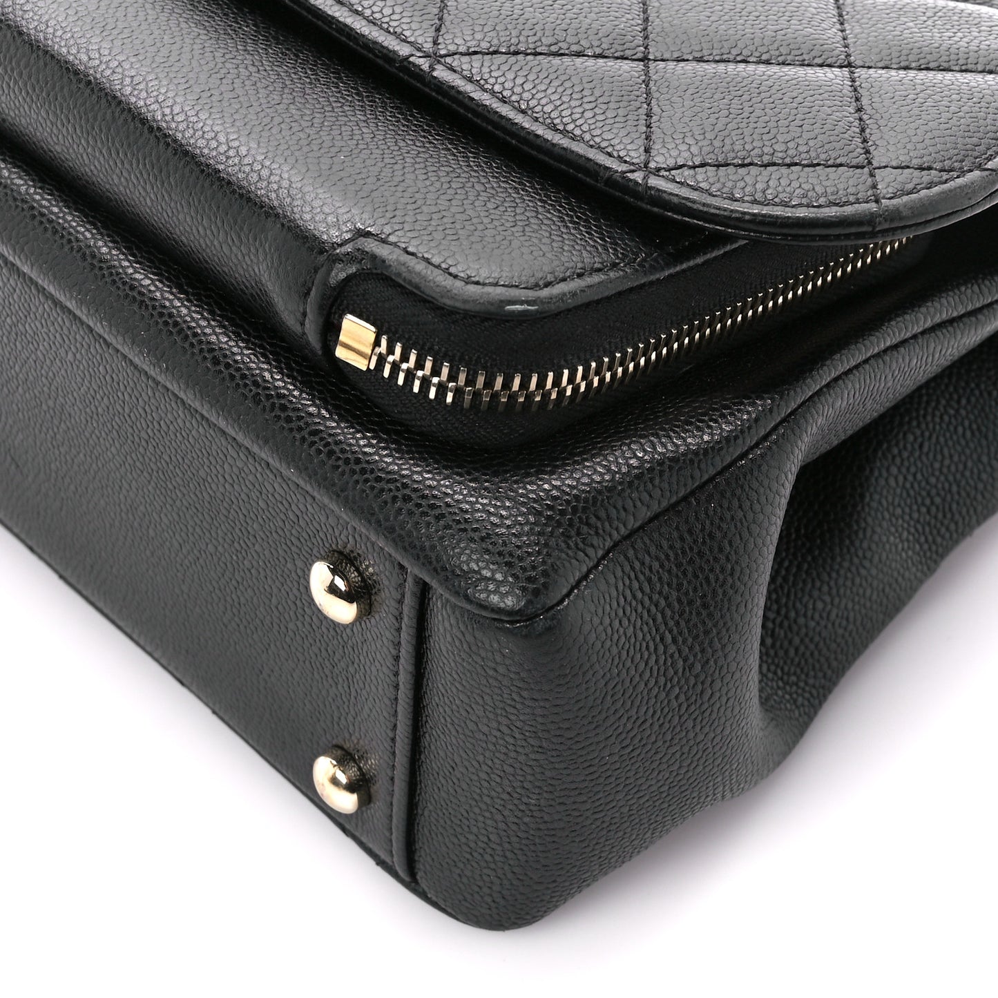 Caviar Quilted Medium Business Affinity Flap Black