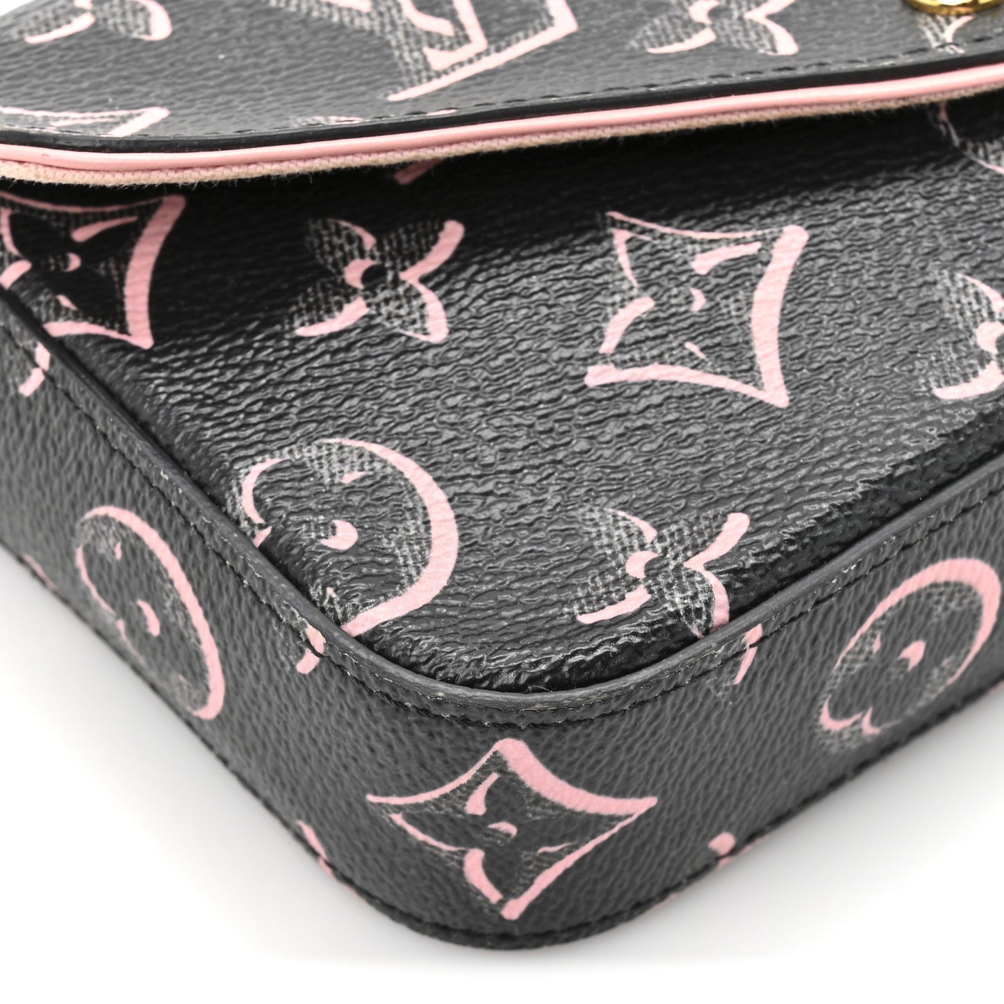 Monogram Fall For You Felicie Strap & Go Black