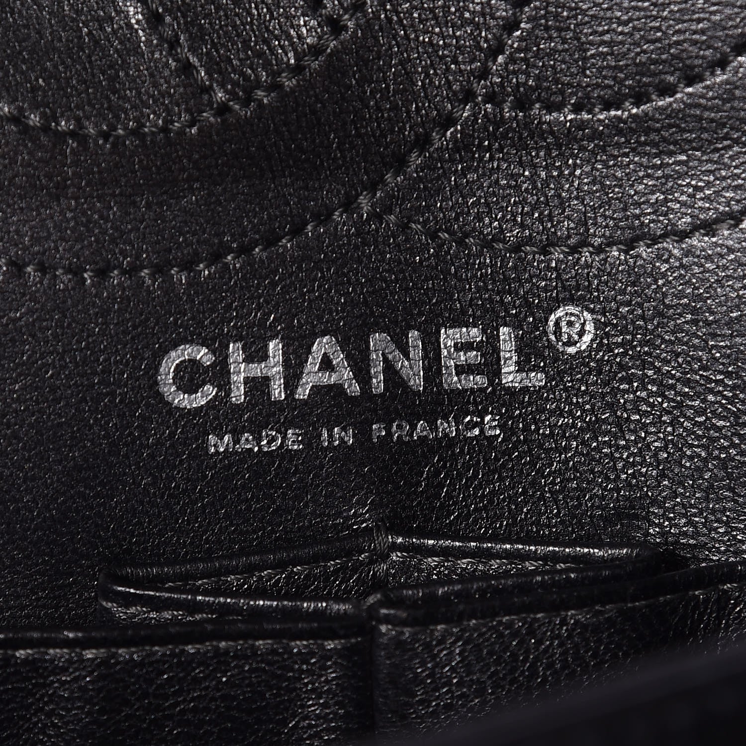 Chanel Metallic Aged Calfskin 2.55 Reissue 226 Flap Black 8 of 8