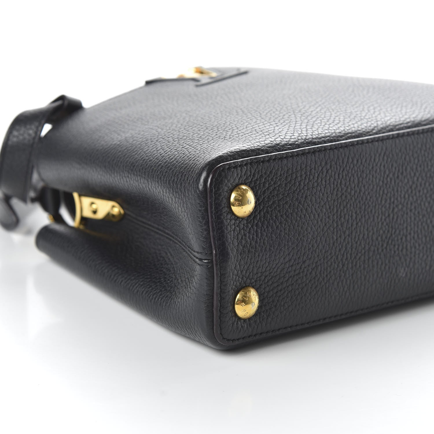 Louis Vuitton Taurillon Capucines BB Black 6 of 9