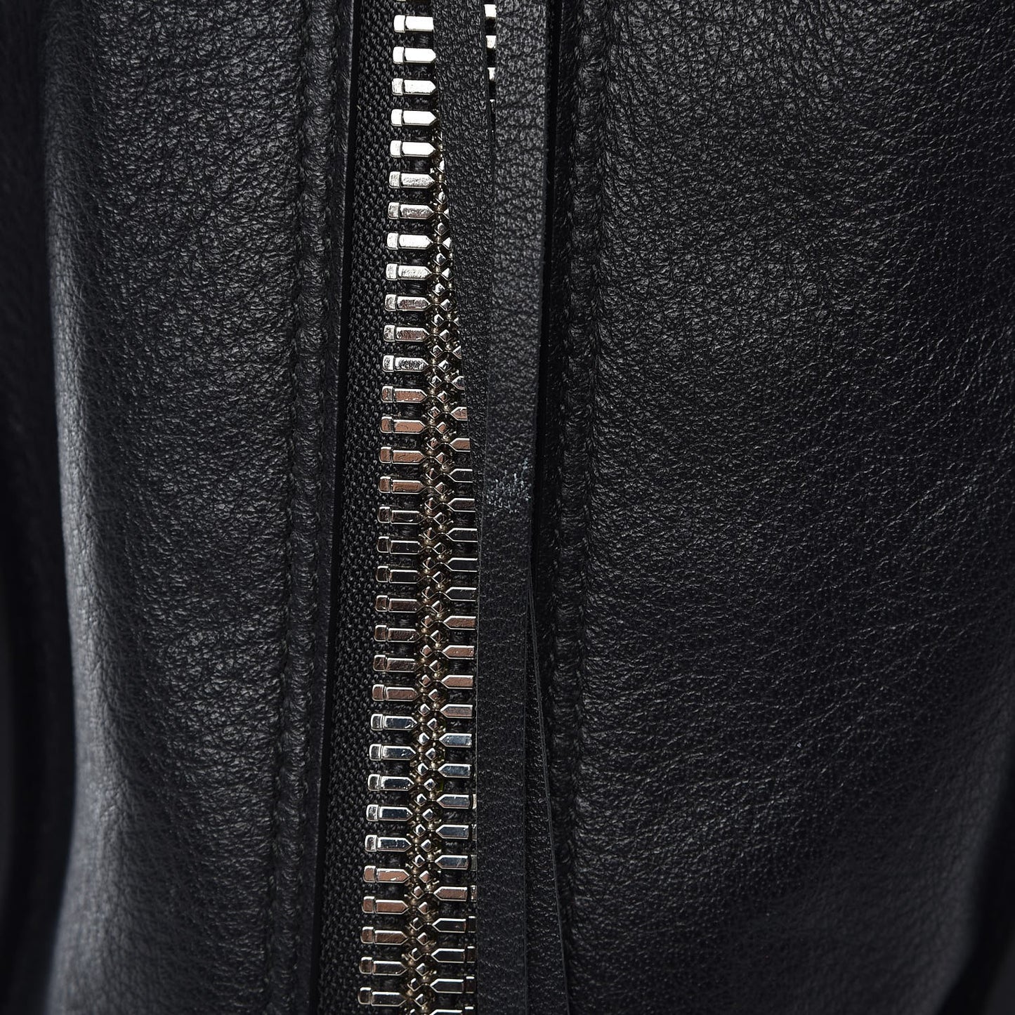 Supple Calfskin Papier A4 Zip Around Tote Black