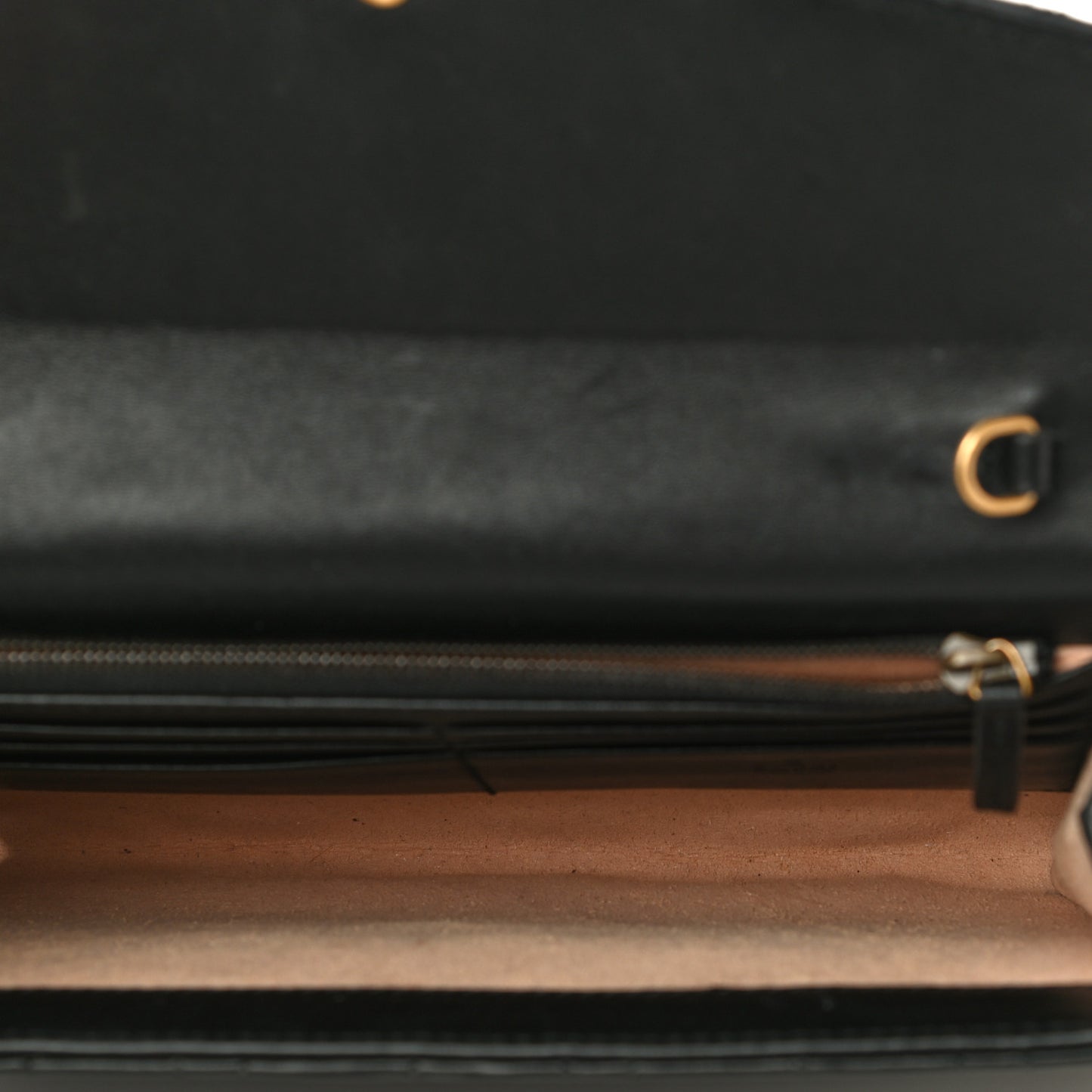 Calfskin Matelasse Mini Pearly GG Marmont Chain Wallet Black