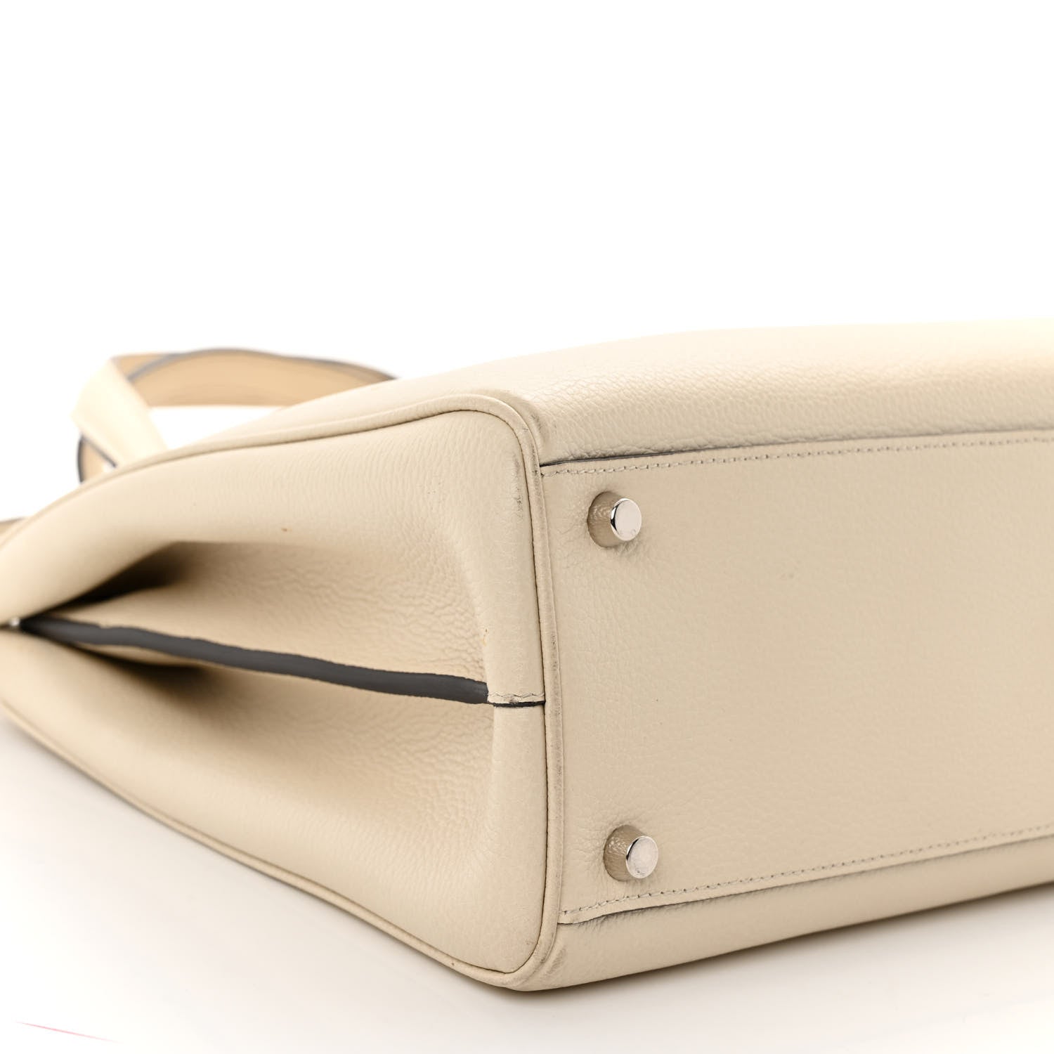 Gucci Grainy Calfskin Medium Zumi Top Handle Bag Mystic White 8 of 12