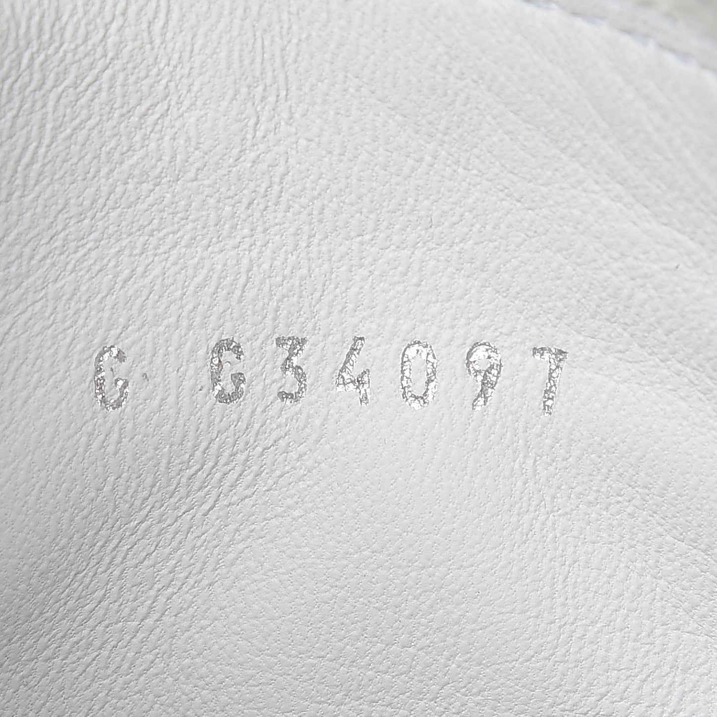 Crumpled Calfskin Quilted Cap Toe Short Boots 37.5 White Black