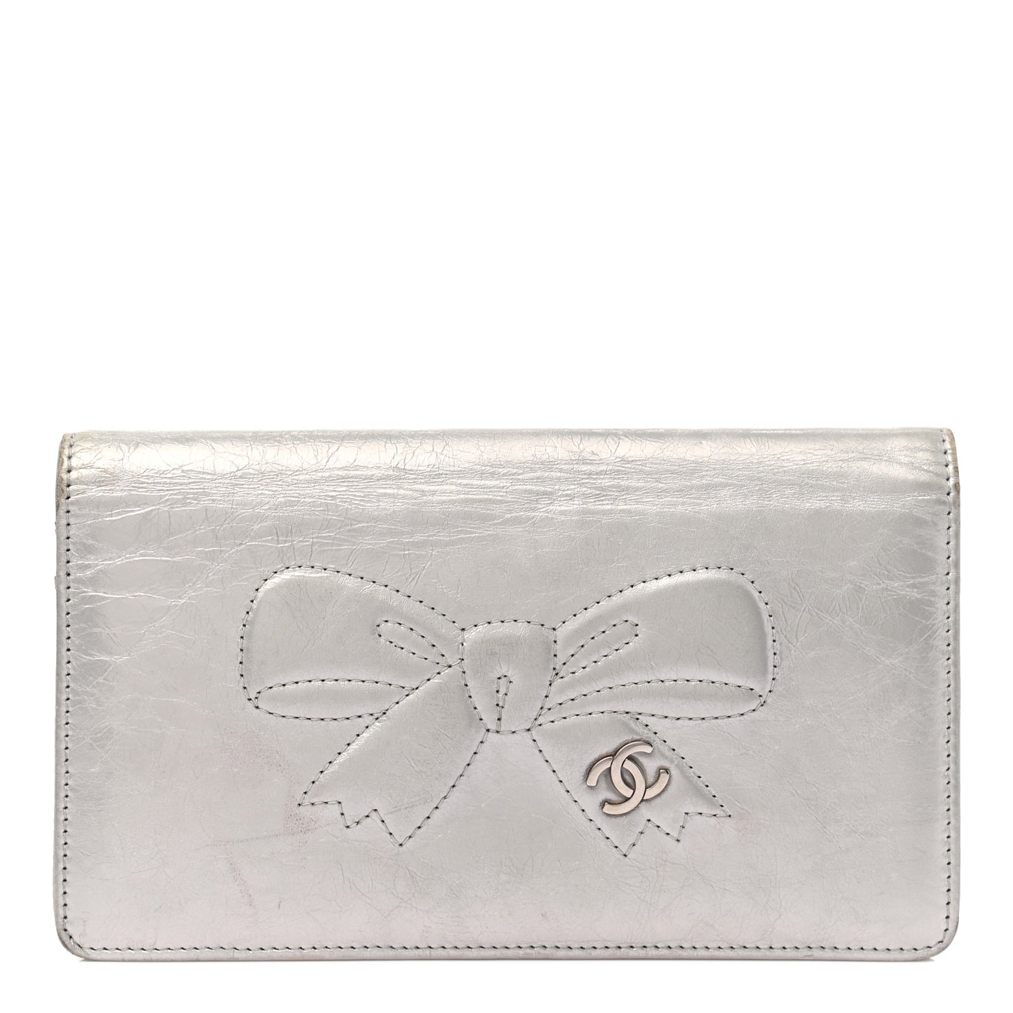 Metallic Aged Calfskin CC Bow Wallet Silver