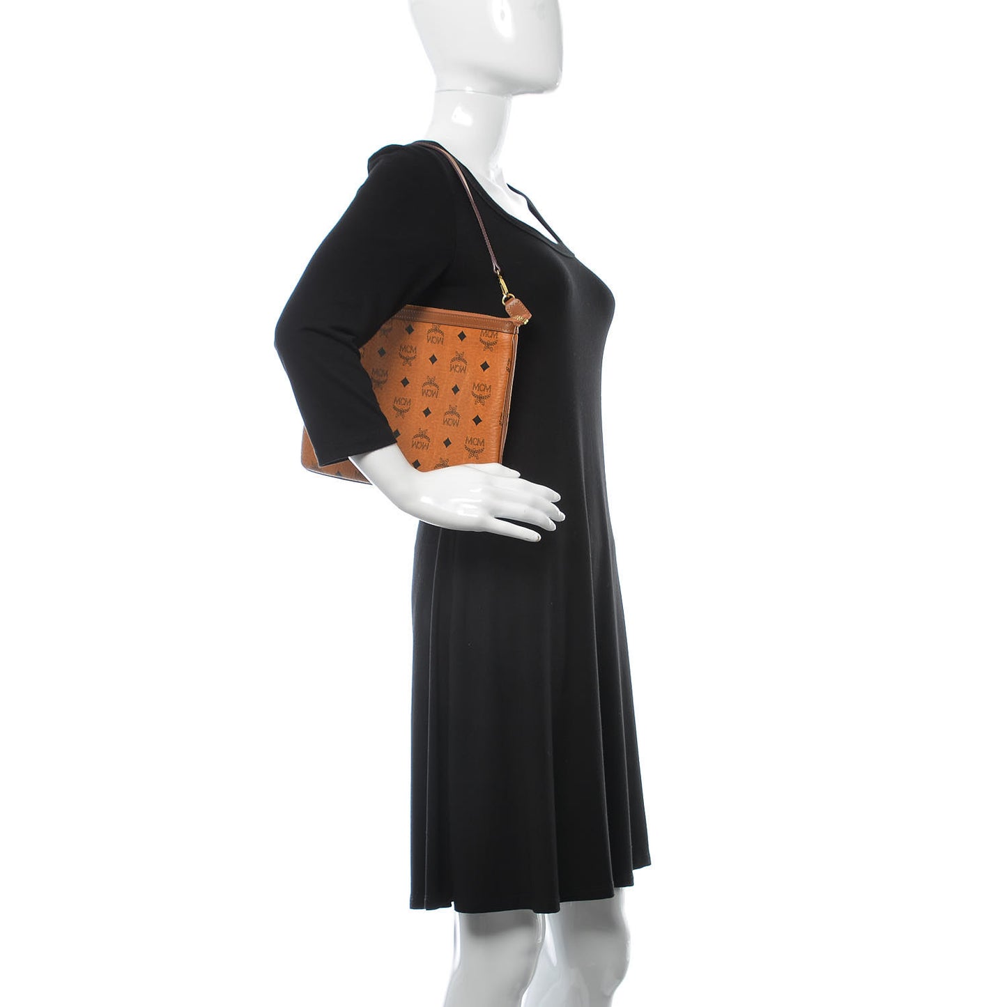 Visetos Medium Stark Wristlet Pouch Cognac