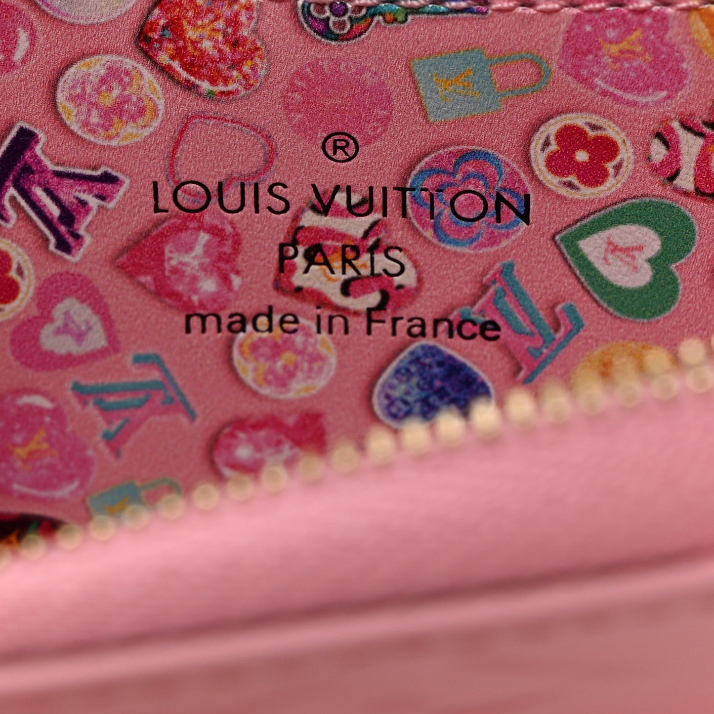 Vernis Valentine's Day Zippy Coin Purse Mochi Pink