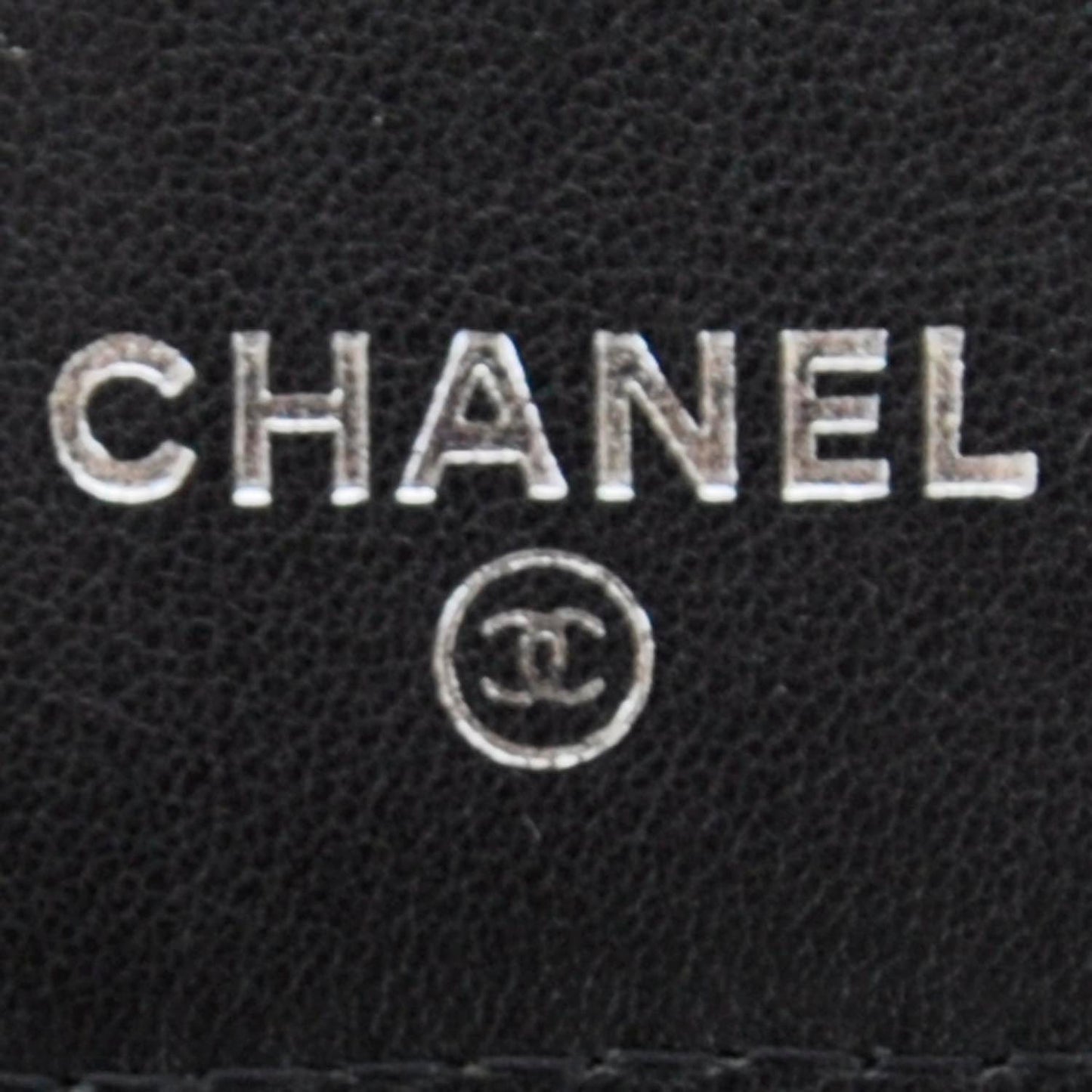 Patent Camellia Large Yen Wallet Black