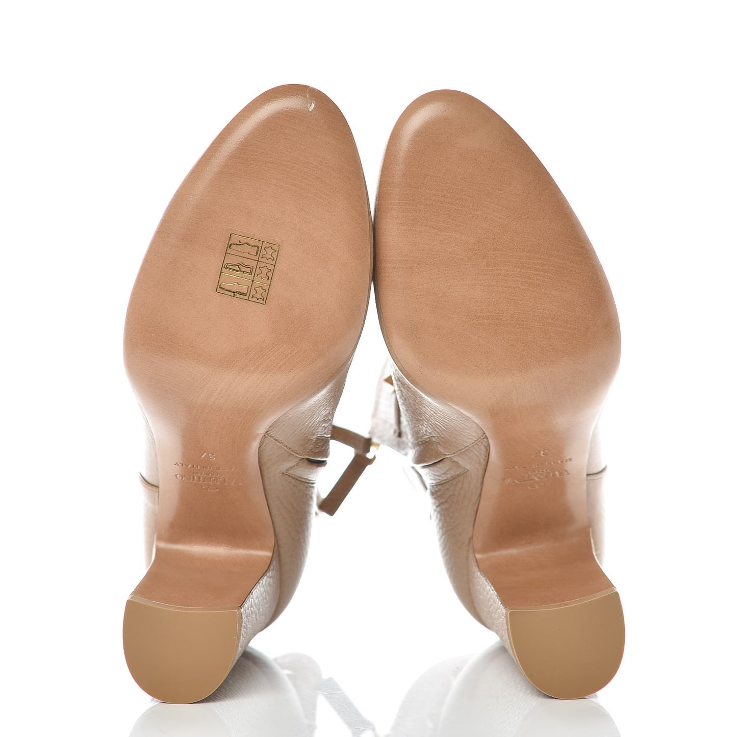 Pebbled Calfskin Rockstud Single Buckle 90mm Block Heel Ankle Boots 37 Camel Rose