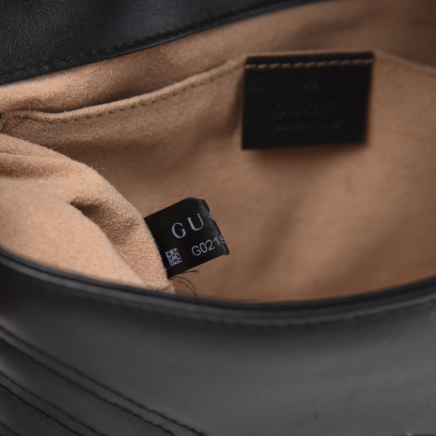 Calfskin Matelasse Mini GG Marmont Shoulder Bag Black
