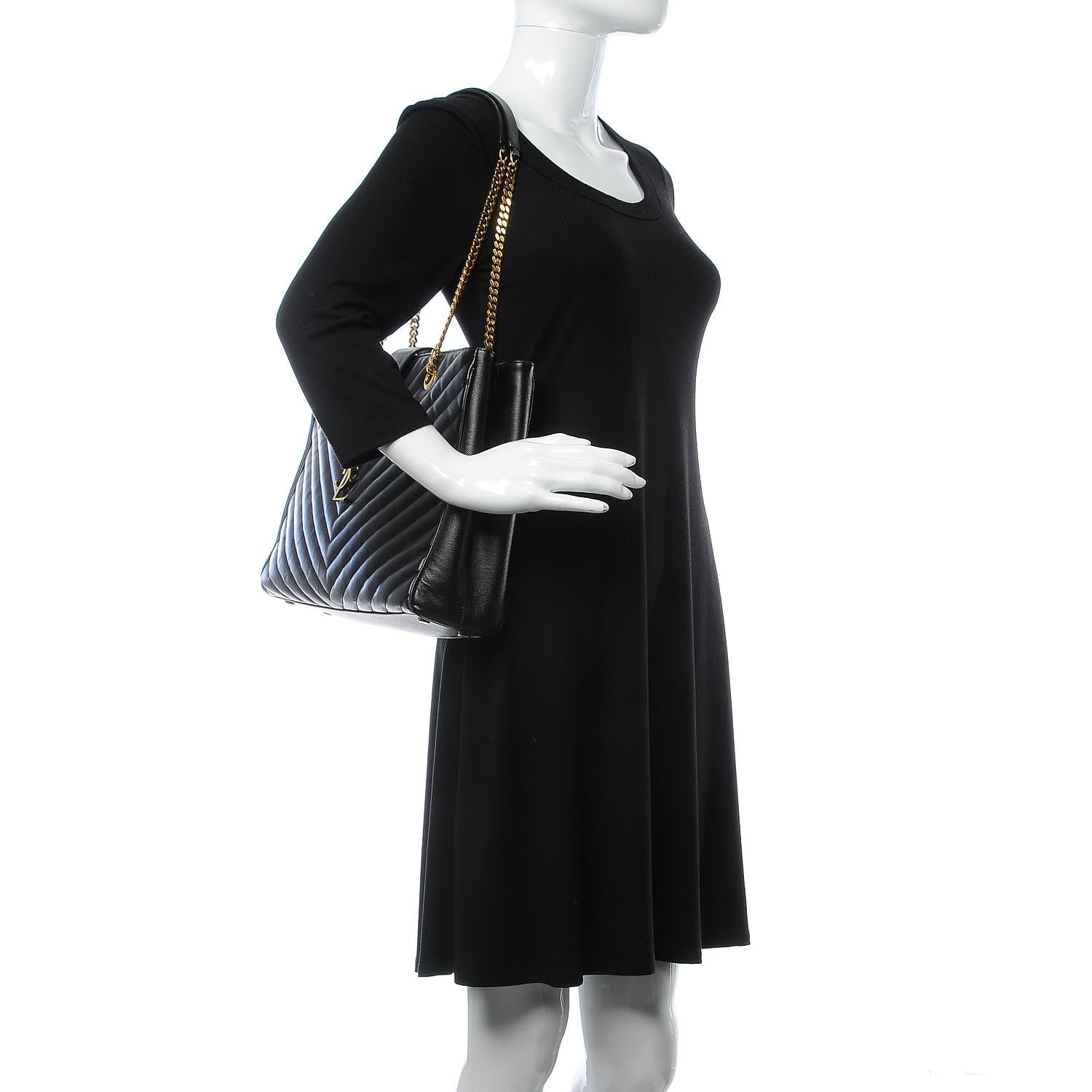 Saint Laurent Grain De Poudre Matelasse Chevron Monogram Shopping Bag Black 2 of 17