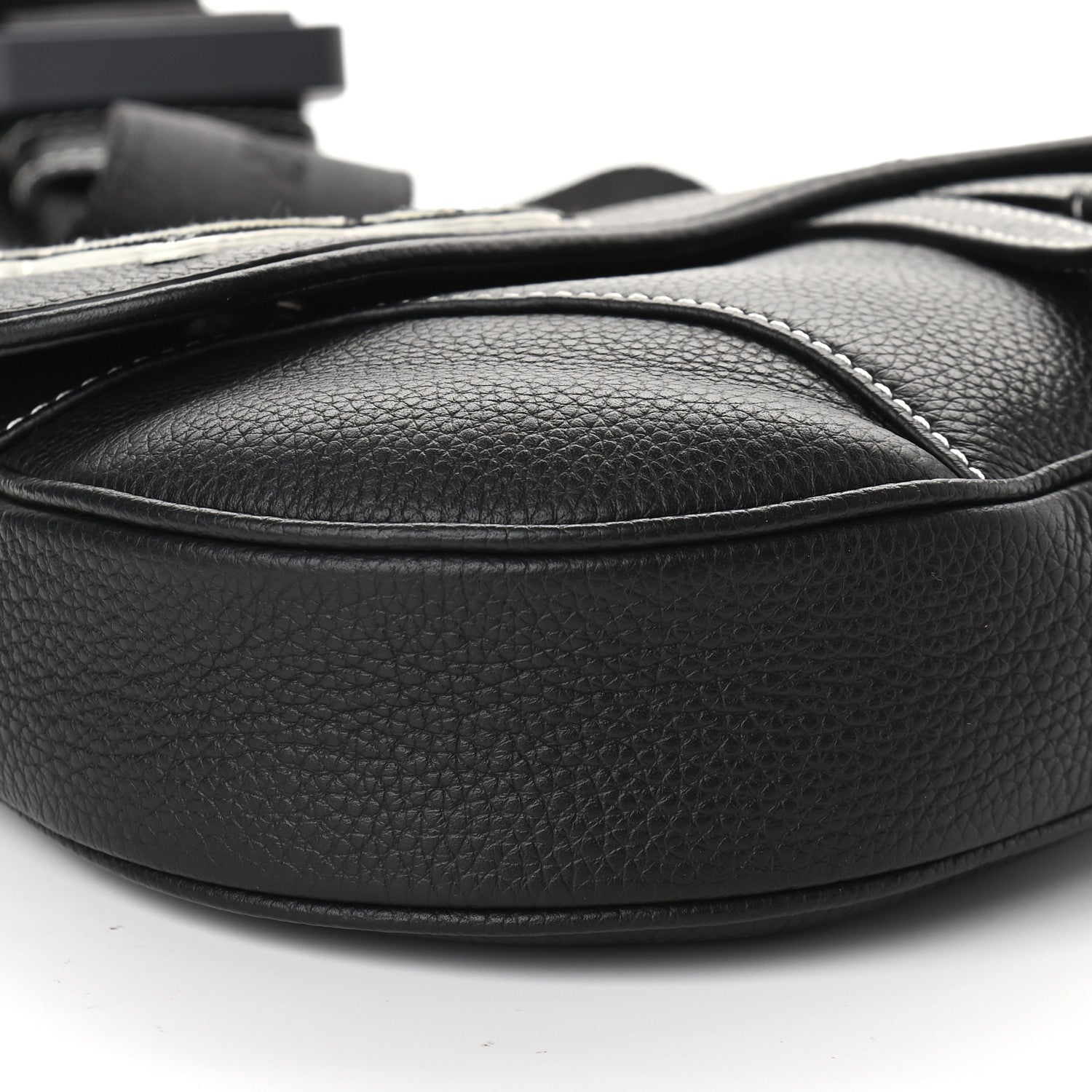 Christian Dior X SHAWN STUSSY Grained Calfskin Bee Saddle Bag Black 8 of 9