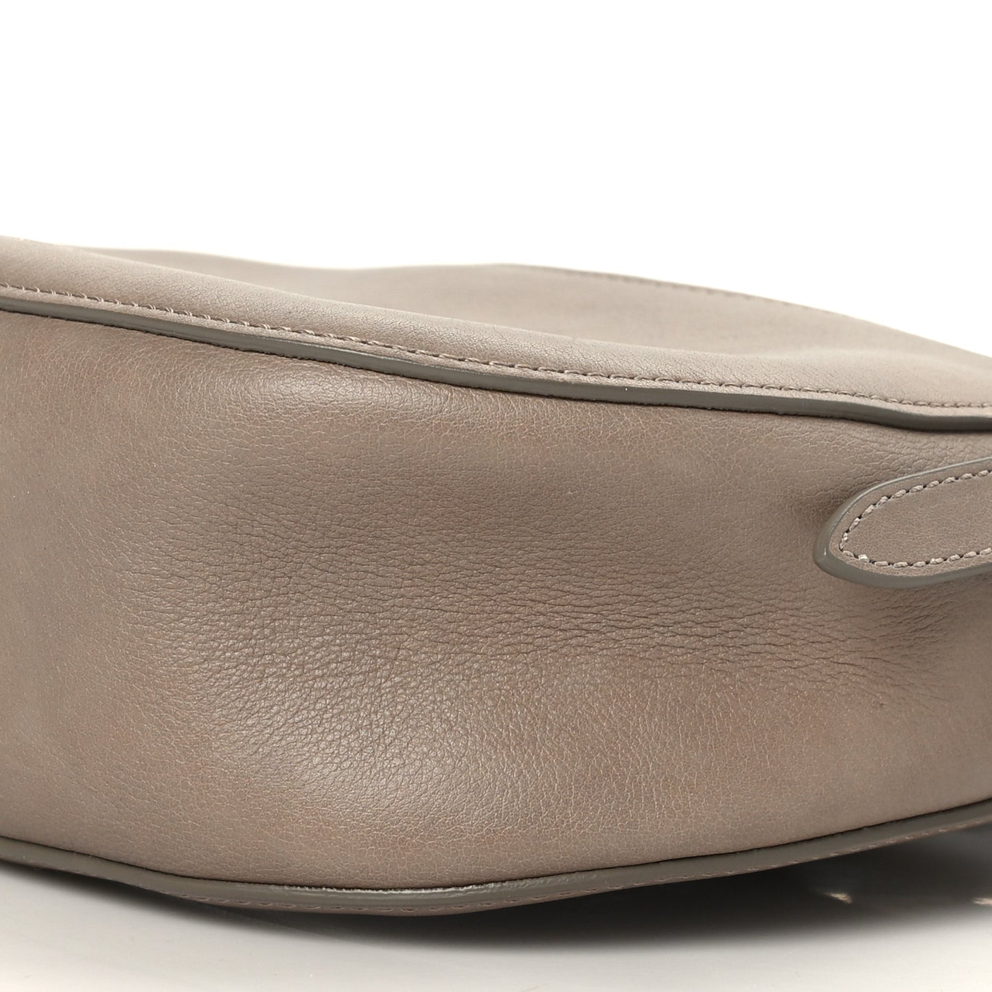 Small Grain Calfskin Kiss Bag Motty Grey