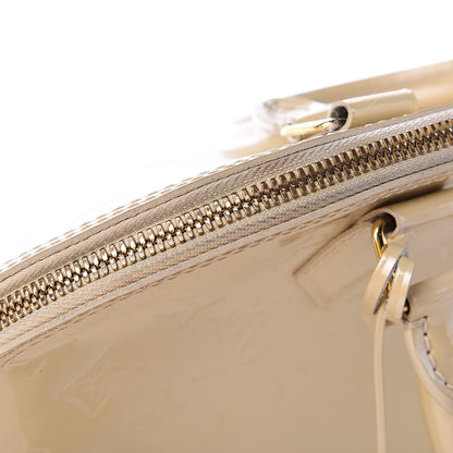 Louis Vuitton Vernis Alma PM Blanc Corail 18 of 18