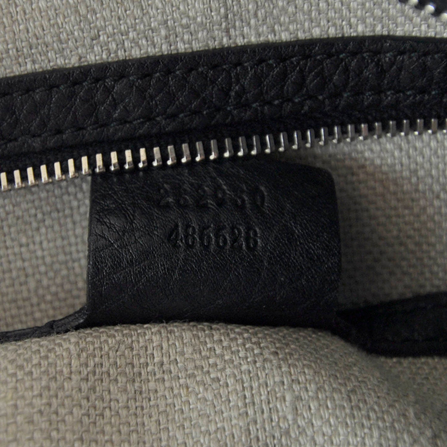 Leather Icon Bit Hobo Black