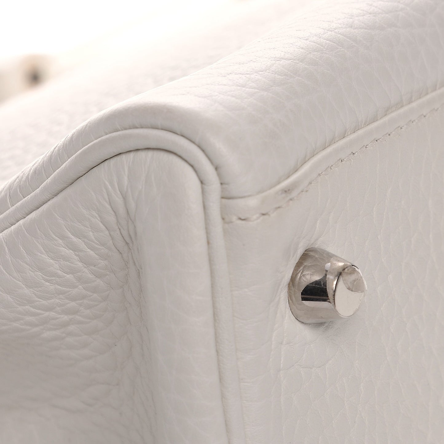 Taurillon Clemence Kelly Retourne 35 White