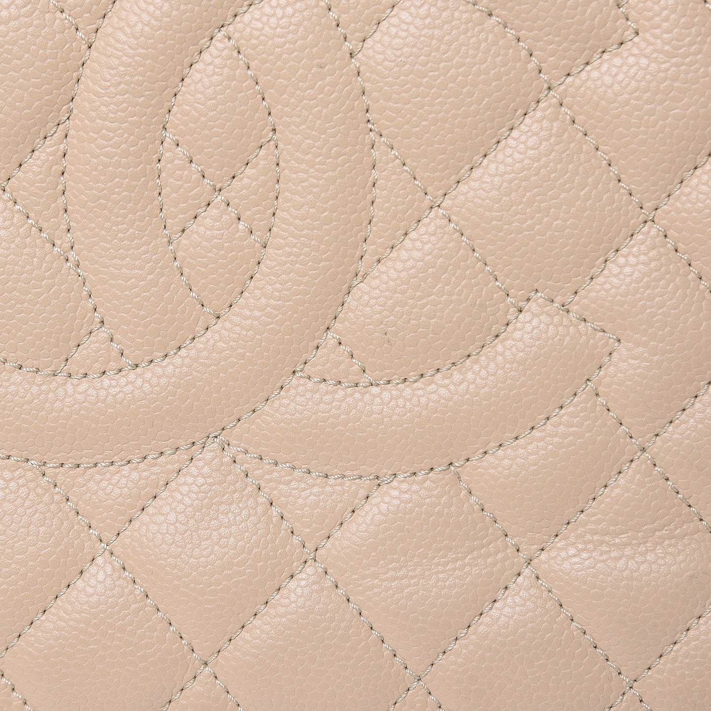 Caviar Quilted Grand Shopping Tote GST Beige Clair