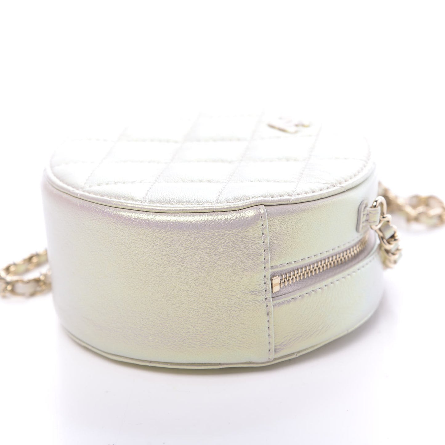 Iridescent Lambskin Quilted Round Clutch With Chain Ivory
