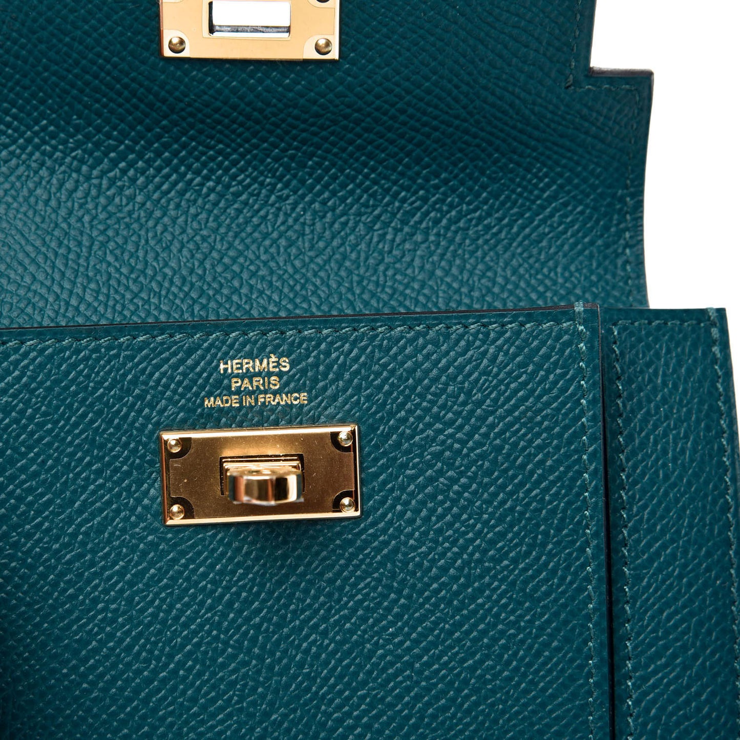 Epsom Kelly Pocket Compact Wallet Vert Bosphore