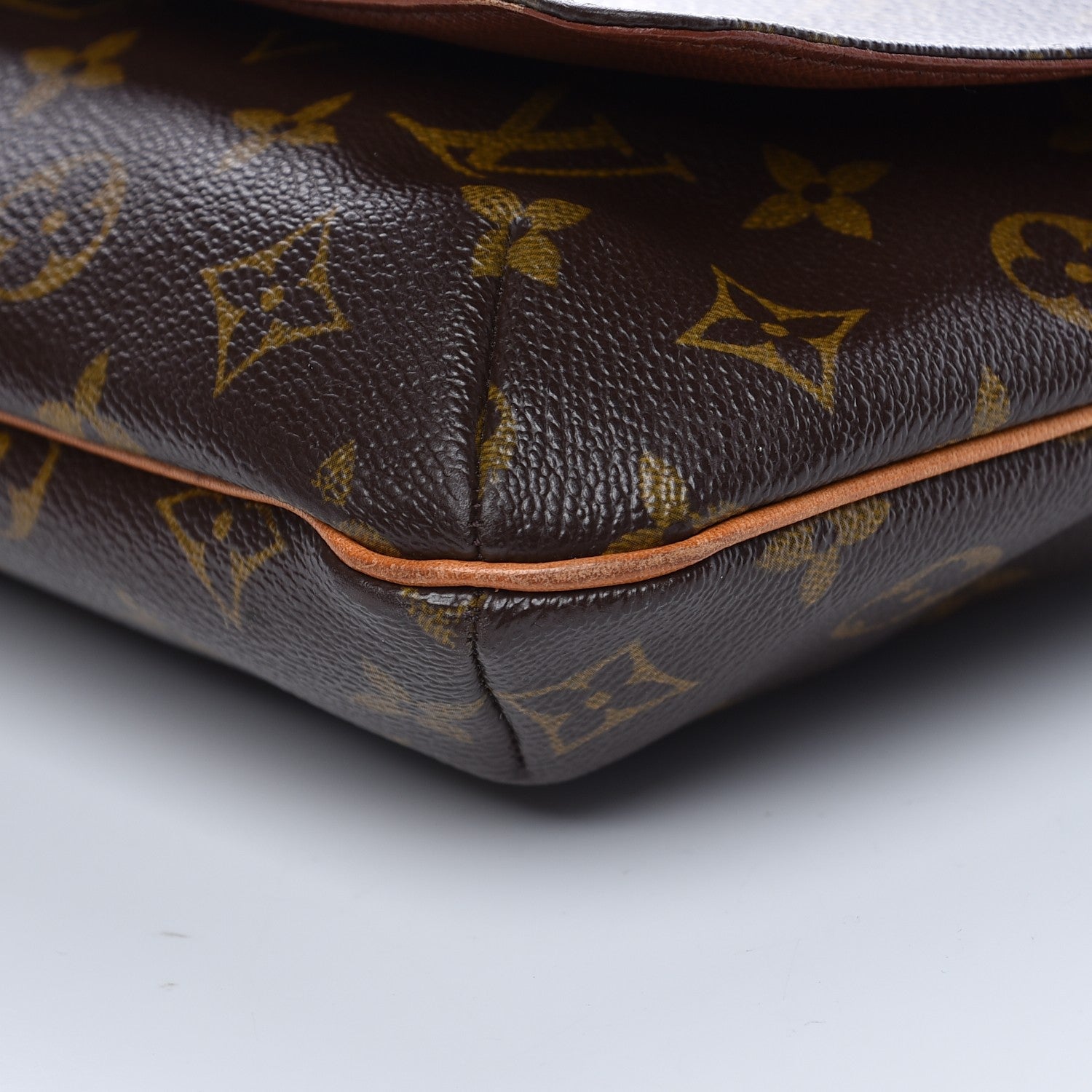 Louis Vuitton Monogram Musette Tango 10 of 12