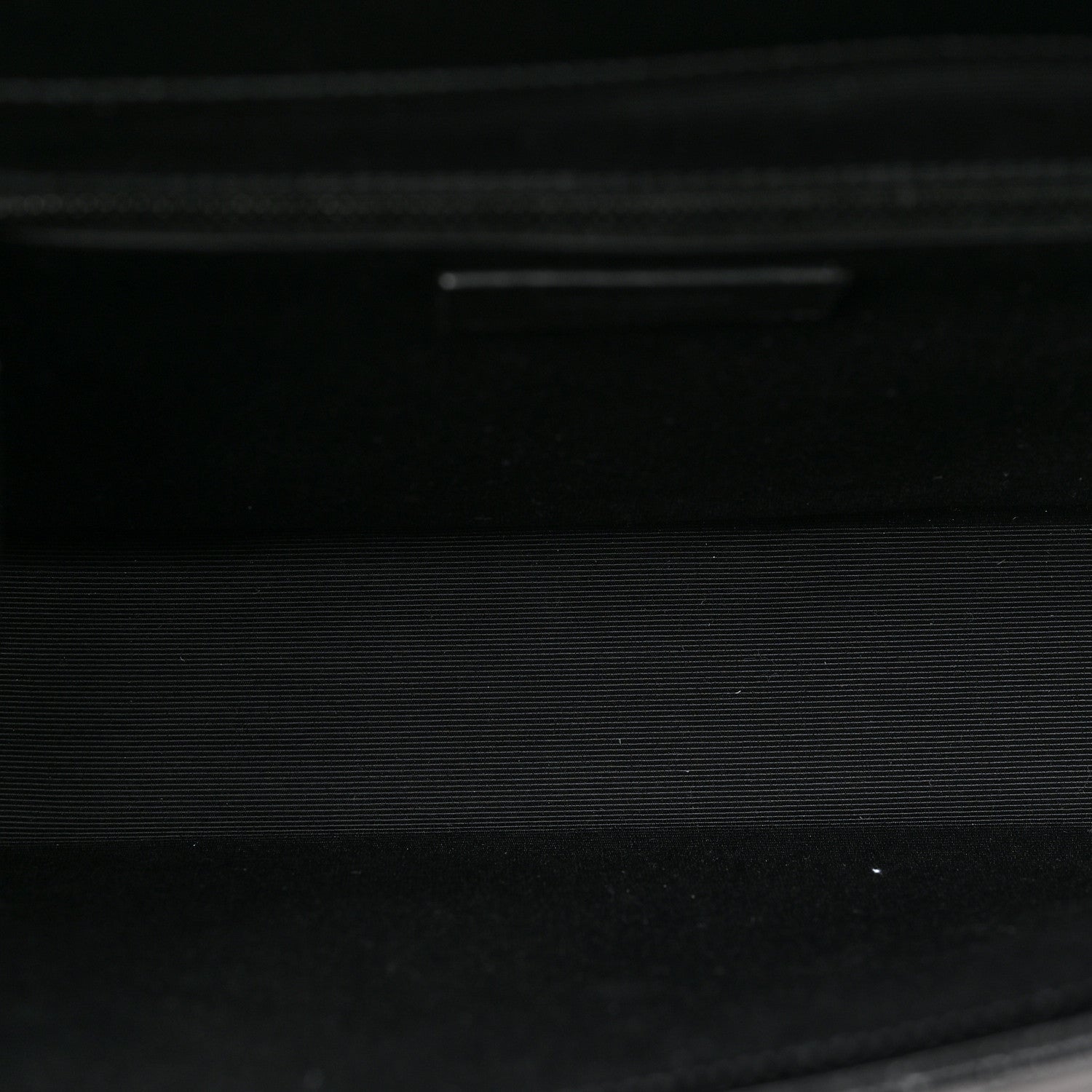 Saint Laurent Grain De Poudre Textured Mixed Matelasse Large Triquilt Monogram Monochrome Satchel Black 5 of 8