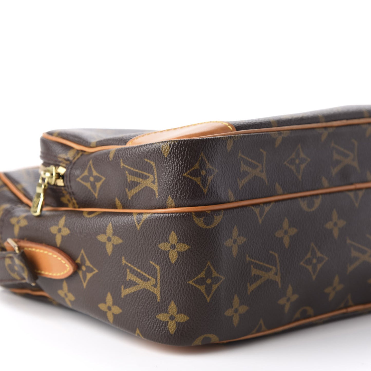 Monogram Nil 28