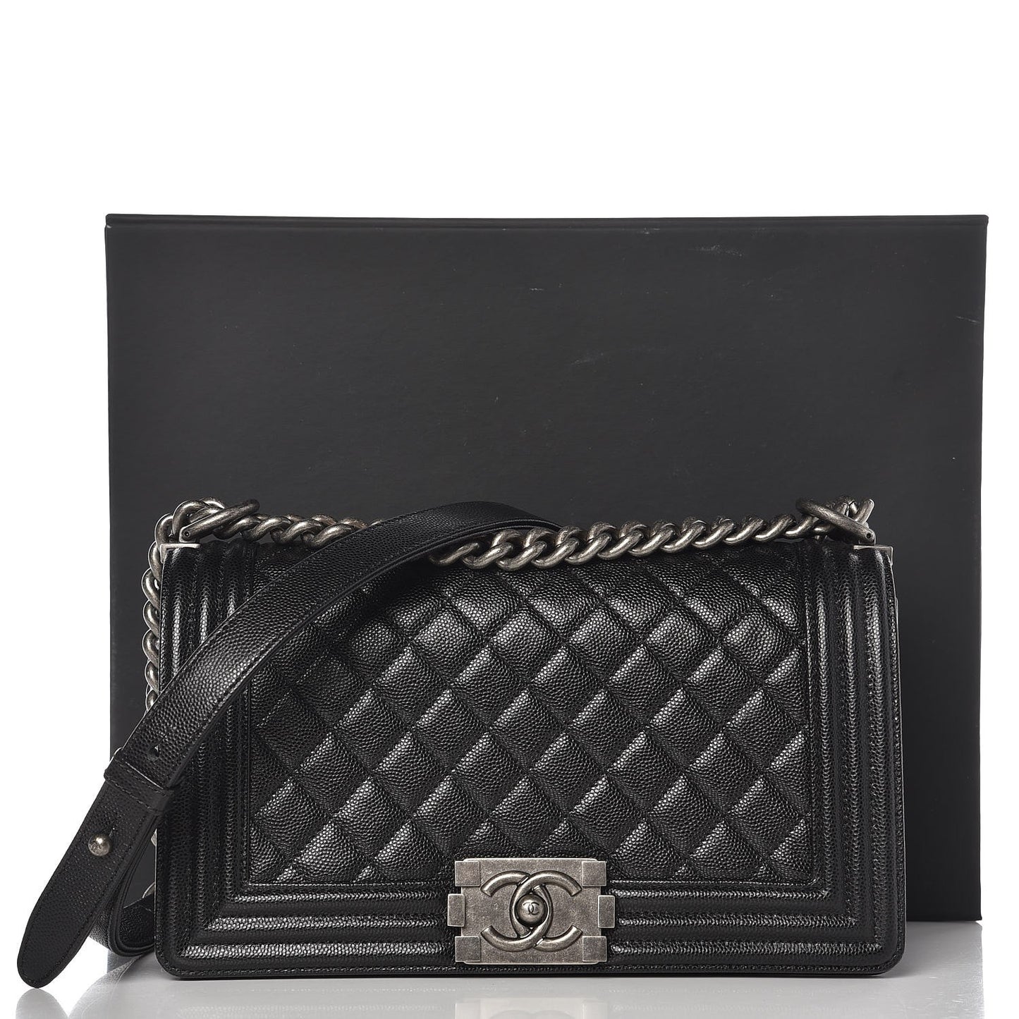 Caviar Quilted Medium Boy Flap Black