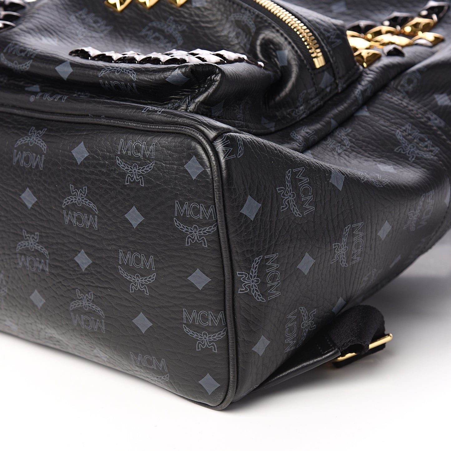 Visetos Studded Medium Stark M Backpack Black