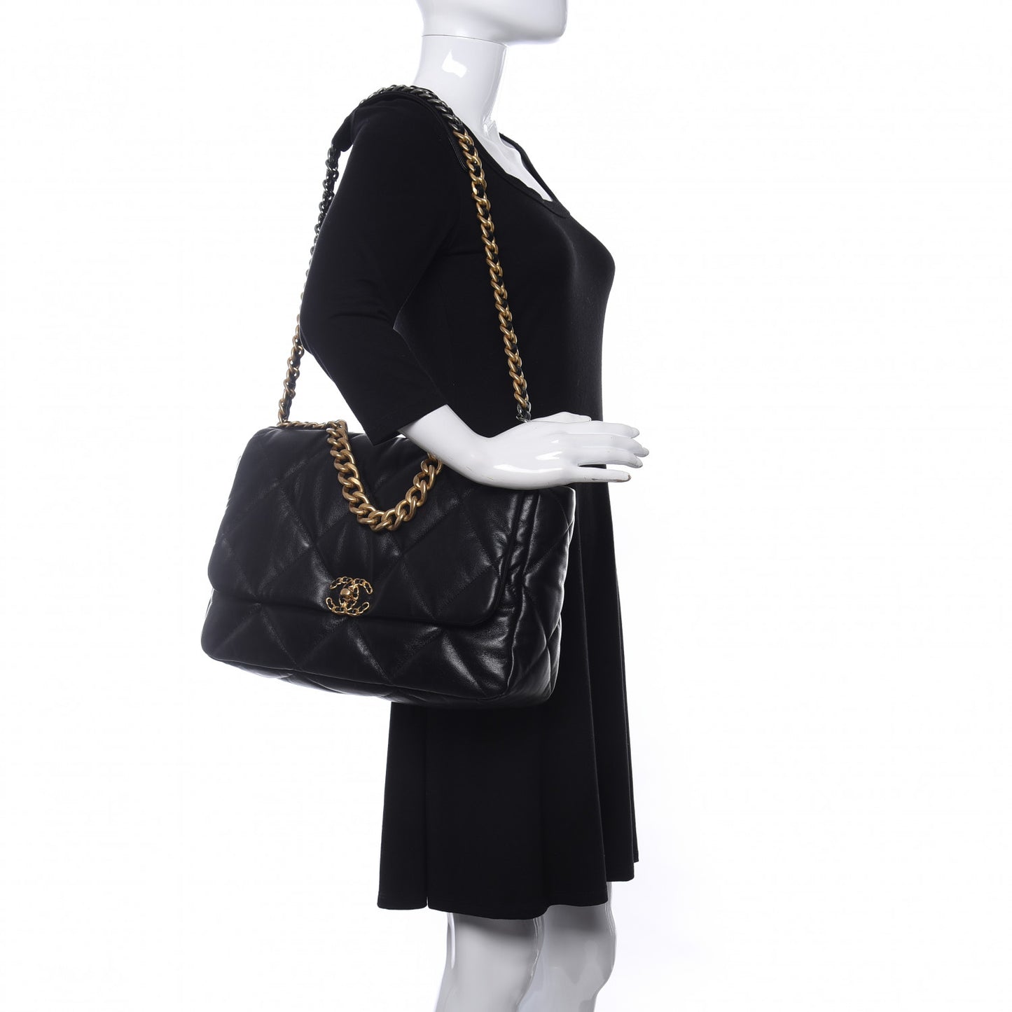 Shiny Goatskin Quilted Maxi Chanel 19 Flap Black