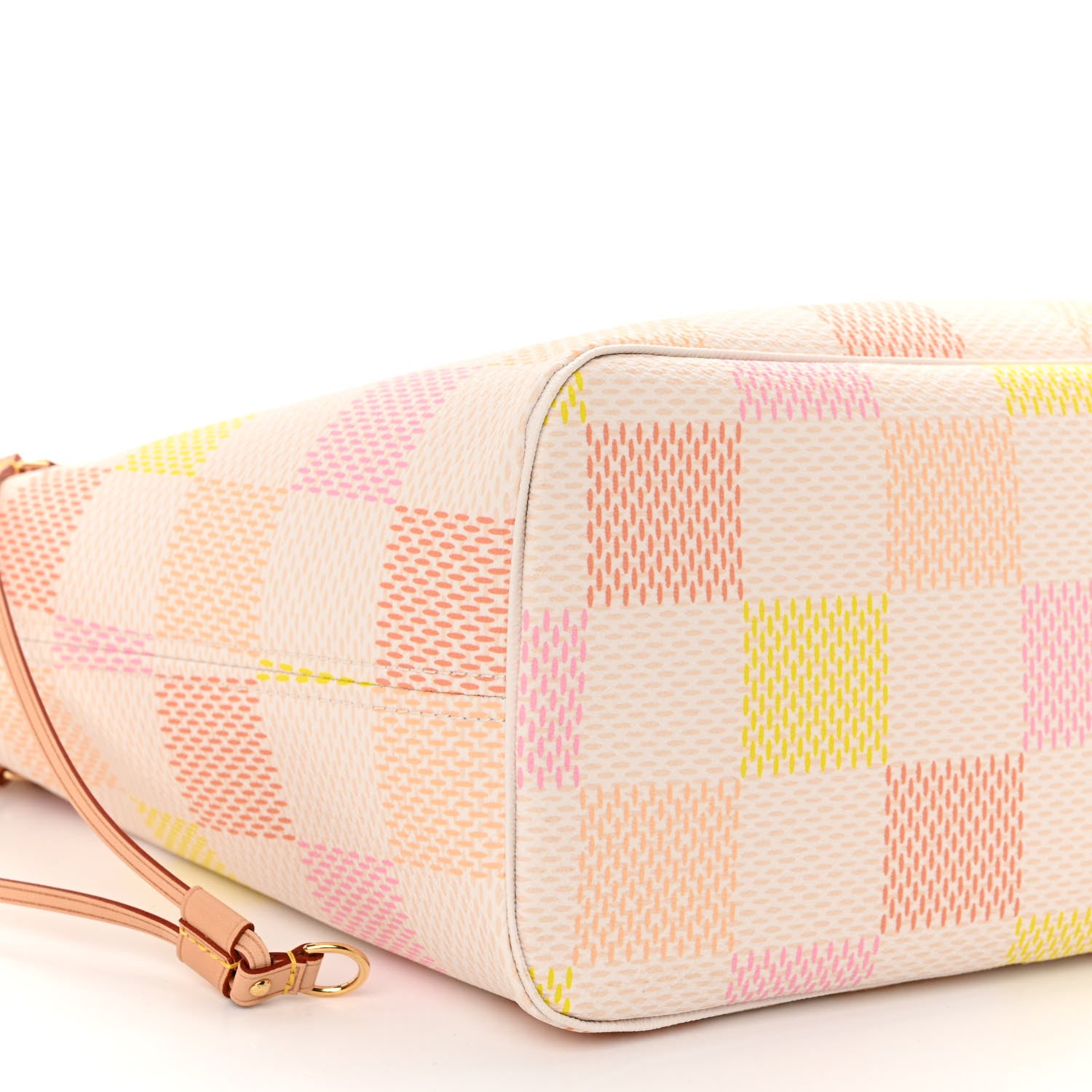 Louis Vuitton Damier Giant Neverfull MM Peach 9 of 10