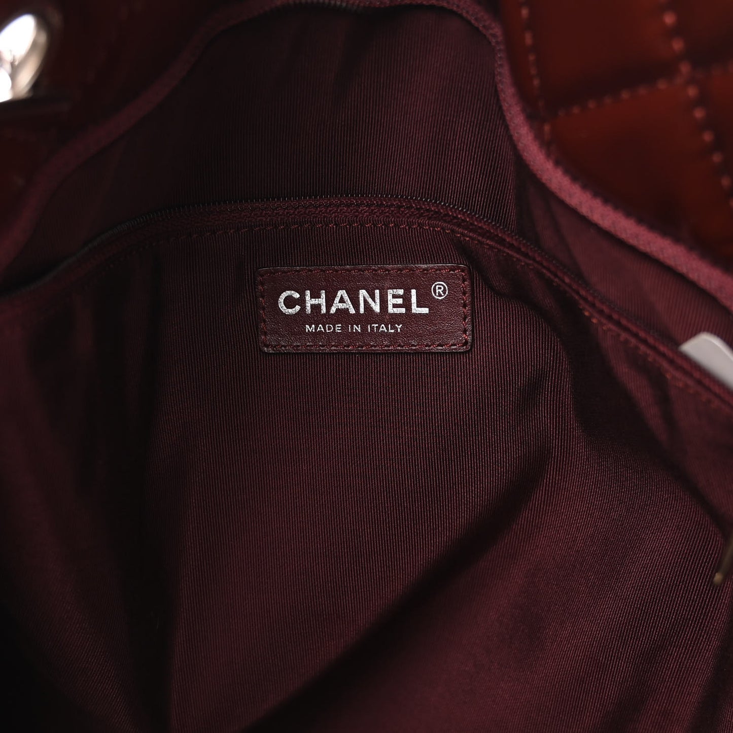 Patent Quilted Large Chic and Glitter Tote Dark Red