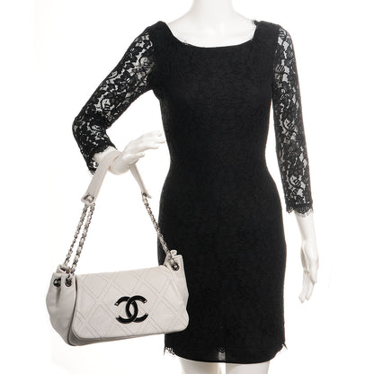 Chanel Calfskin Diamond Stitch Flap White 2 of 7