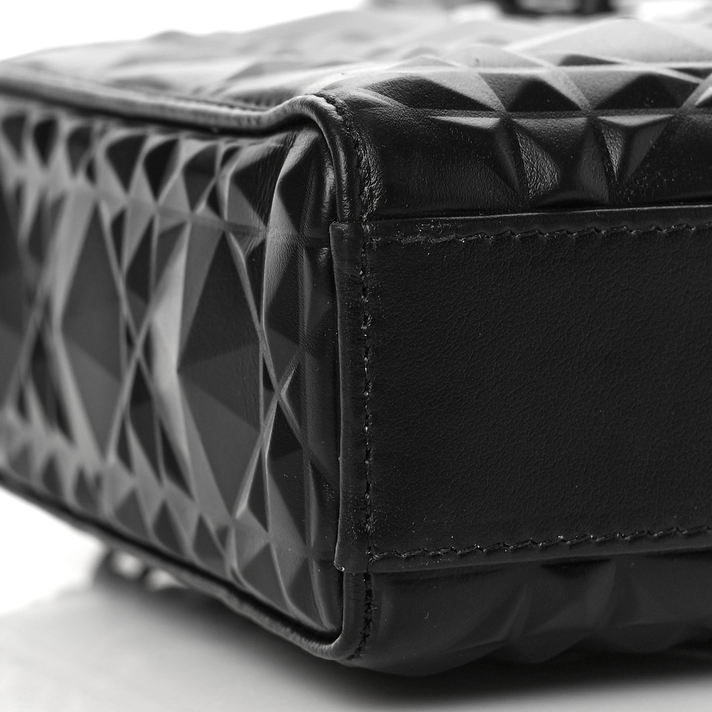 Calfskin Cannage Diamond Medium Lady D-Joy Black