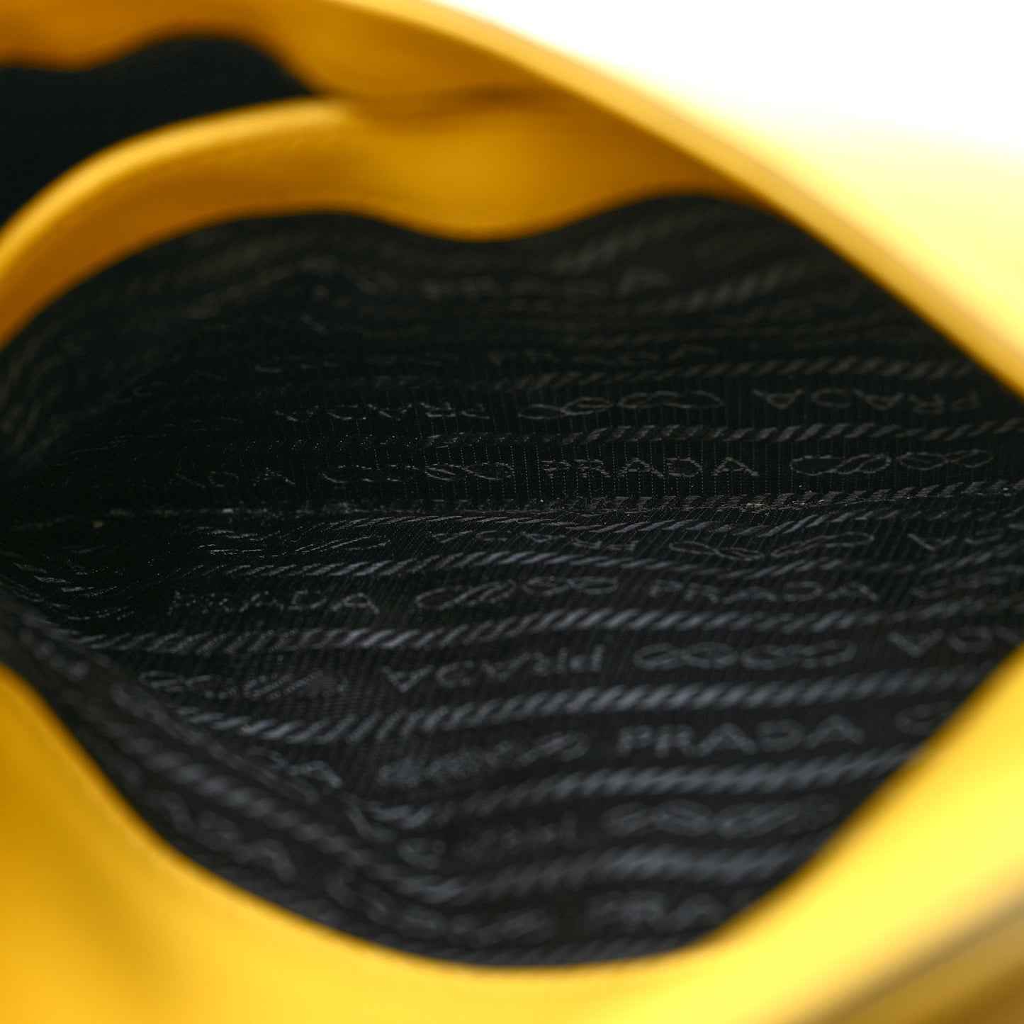 Spazzolato Cleo Flap Shoulder Bag Sole Black