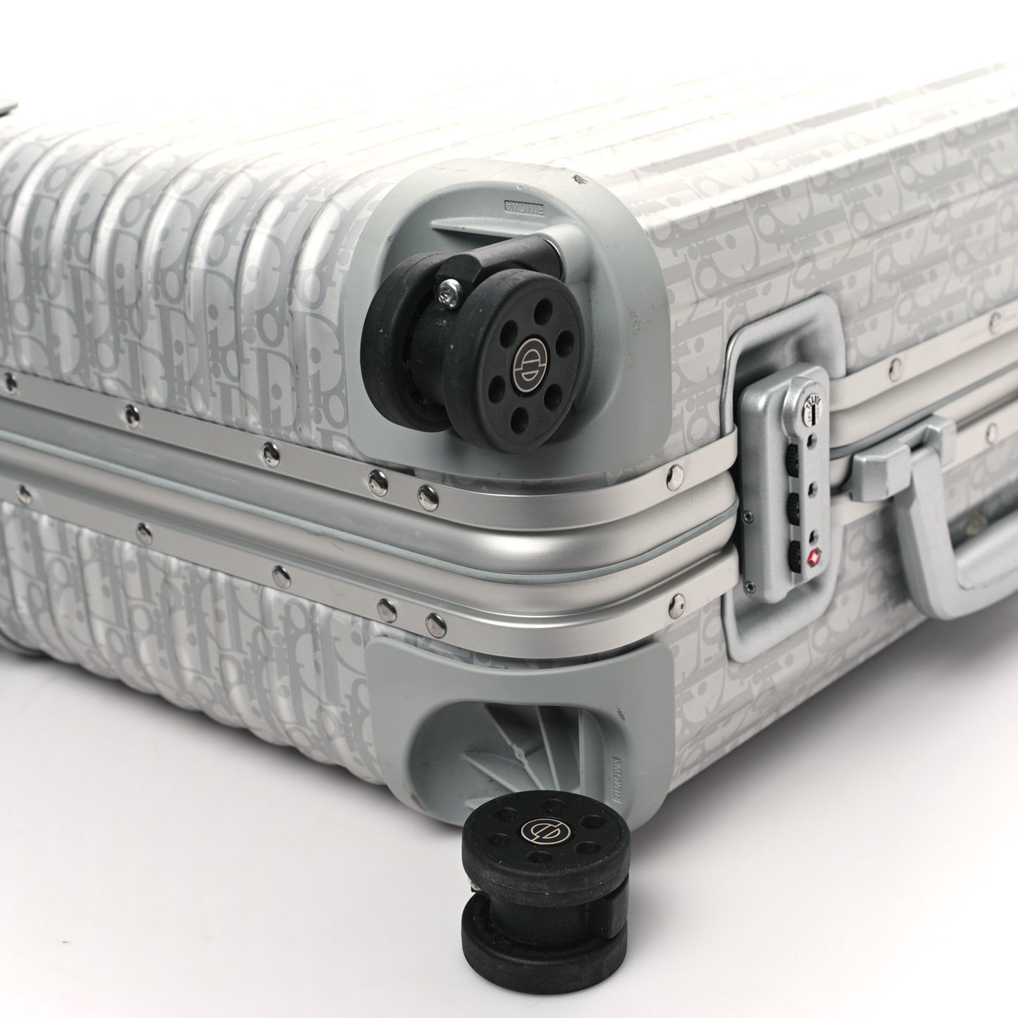 X RIMOWA Aluminum Gradient Cabin Luggage Silver