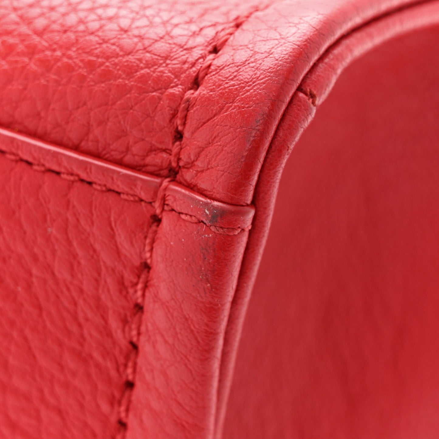 Grained Calfskin Small The Tote Bag True Red