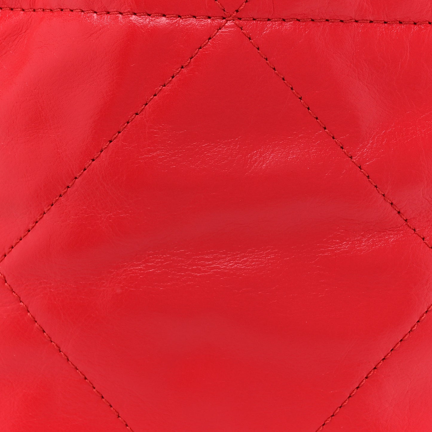 Shiny Calfskin Quilted Mini Chanel 22 Red