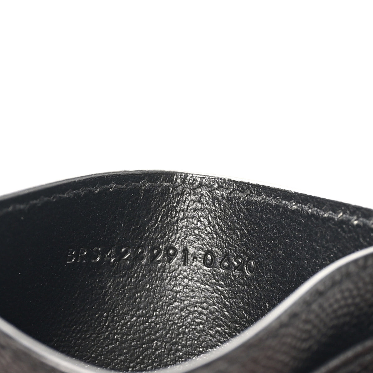 Grain De Poudre Matelasse Chevron Monogram Credit Card Case Black