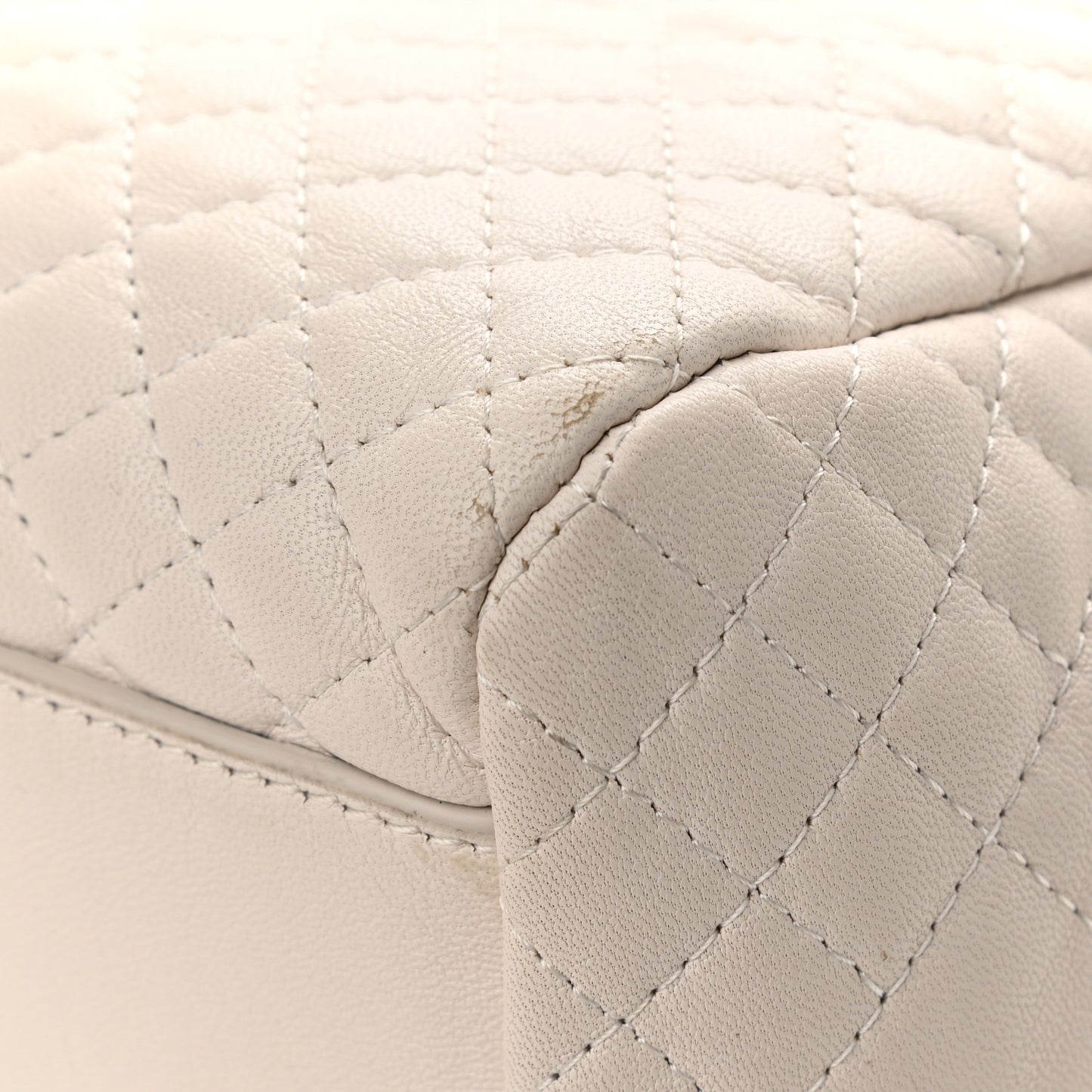 Nappa Quilted Icon Bowler White