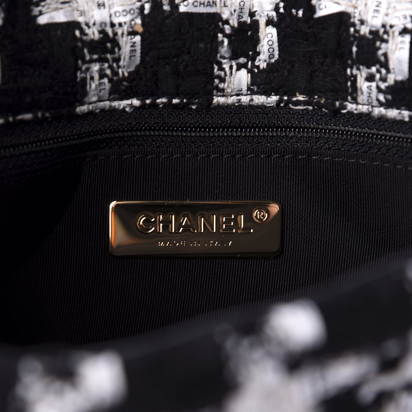 Tweed Quilted Medium 19 Flap Black Ecru White