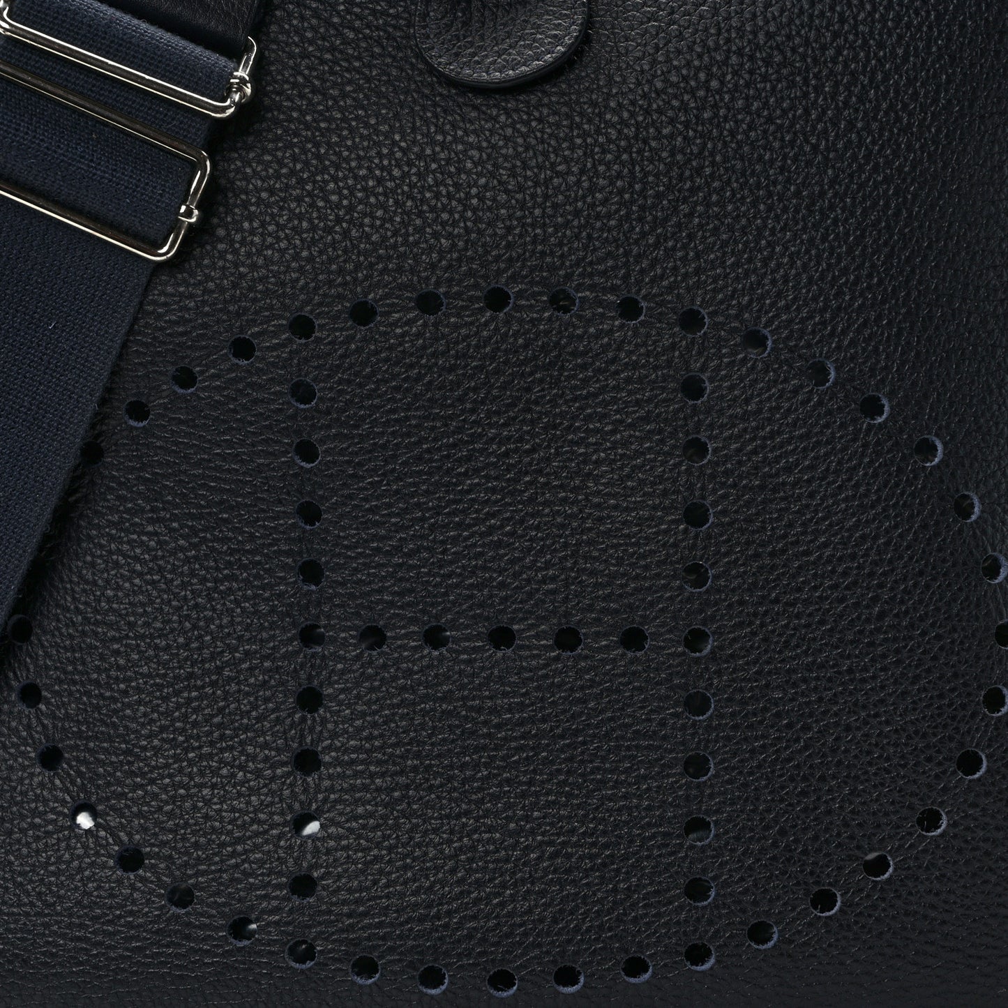 Taurillon Clemence Evelyne III TGM Black